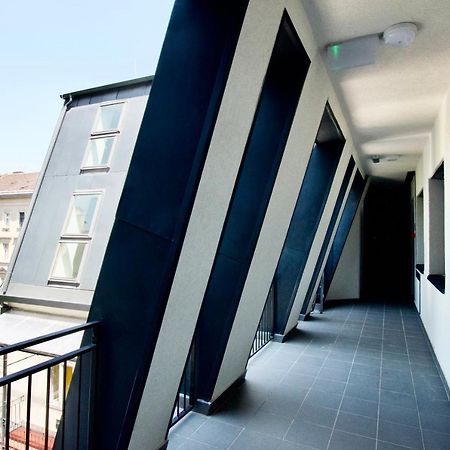 Premium Apartment By Hi5 - Penthouse Studio + Rooftop Budapest Luaran gambar